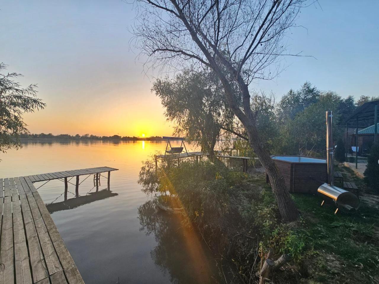 Kambodzha Na Dynae Villa Vylkove Bagian luar foto